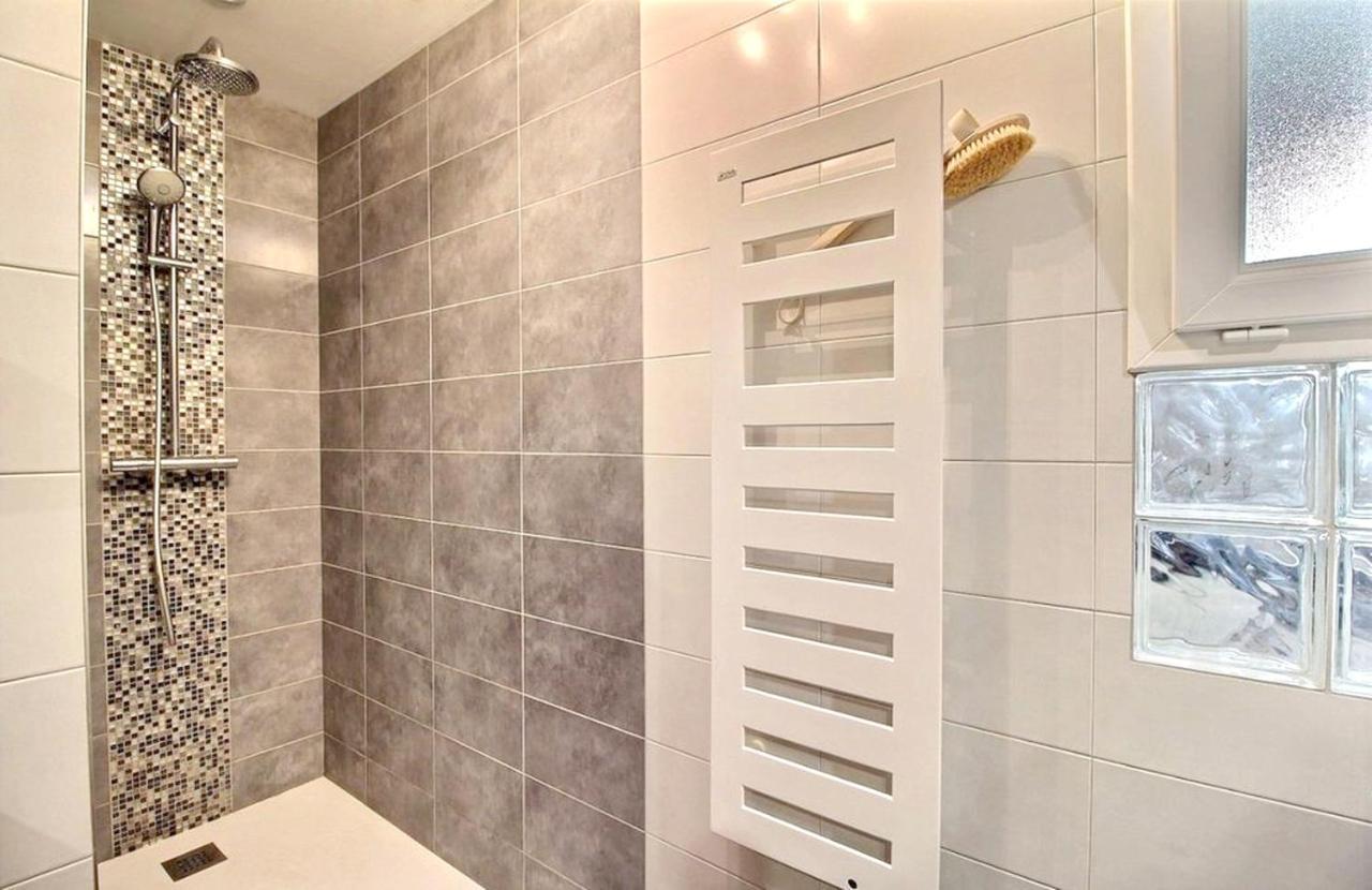Maison Spacieuse A Plougonven Avec Jacuzzi Et Jardin Ngoại thất bức ảnh